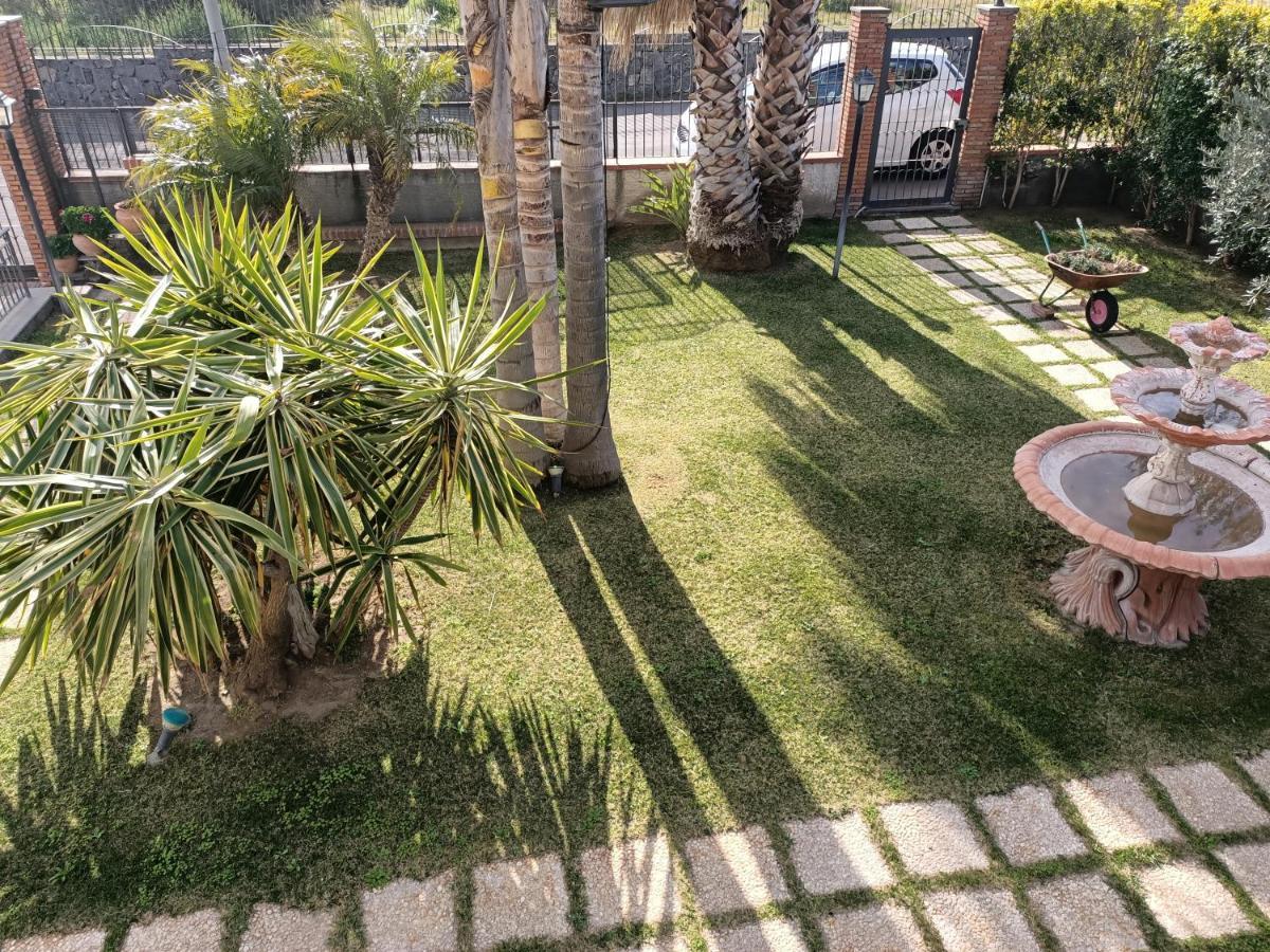 B&B Villa Salome' San Pietro Clarenza Екстер'єр фото